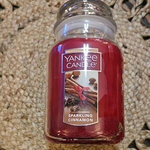Yankee Candle Red Sparkling Cinnamon Jar